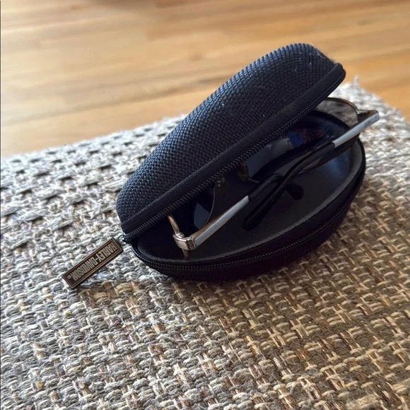 Harley-Davidson Black Sunglasses with Iconic Emblem - Picture 12 of 13